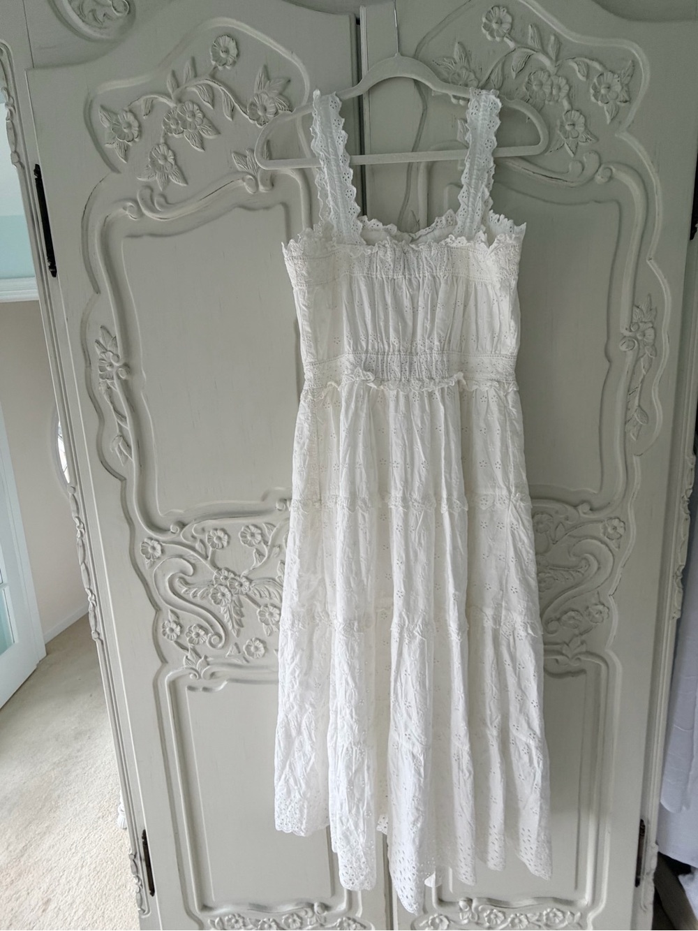 Gap X Doen White Eyelet Smocked Maxi Dress - Picture 5 of 6